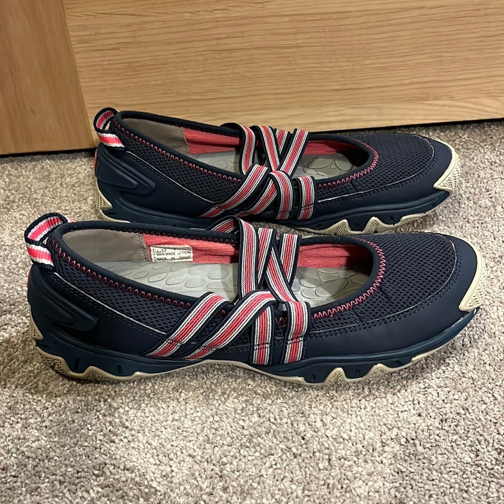 Sperry Top Sider Slip On Shoes